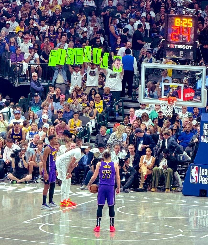 达拉斯独行侠迎NBA常规赛关键赛，加时末段绝杀压哨，信心回归，赛季目标并未改变的简单介绍-英雄联盟台服官网地址入口