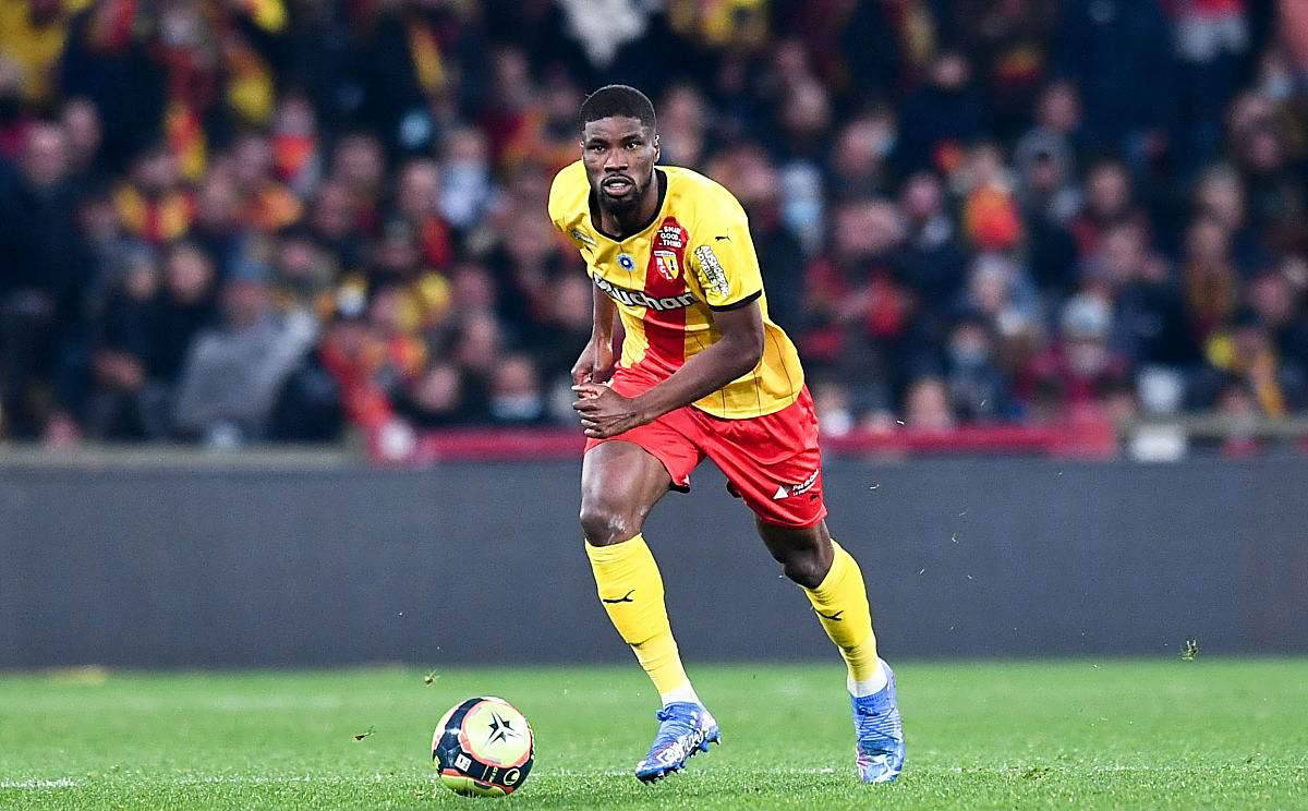 今晨法甲焦点战，费耶诺德造点机会，气氛紧张，医务组通报恢复的简单介绍-英雄联盟台服官网地址入口