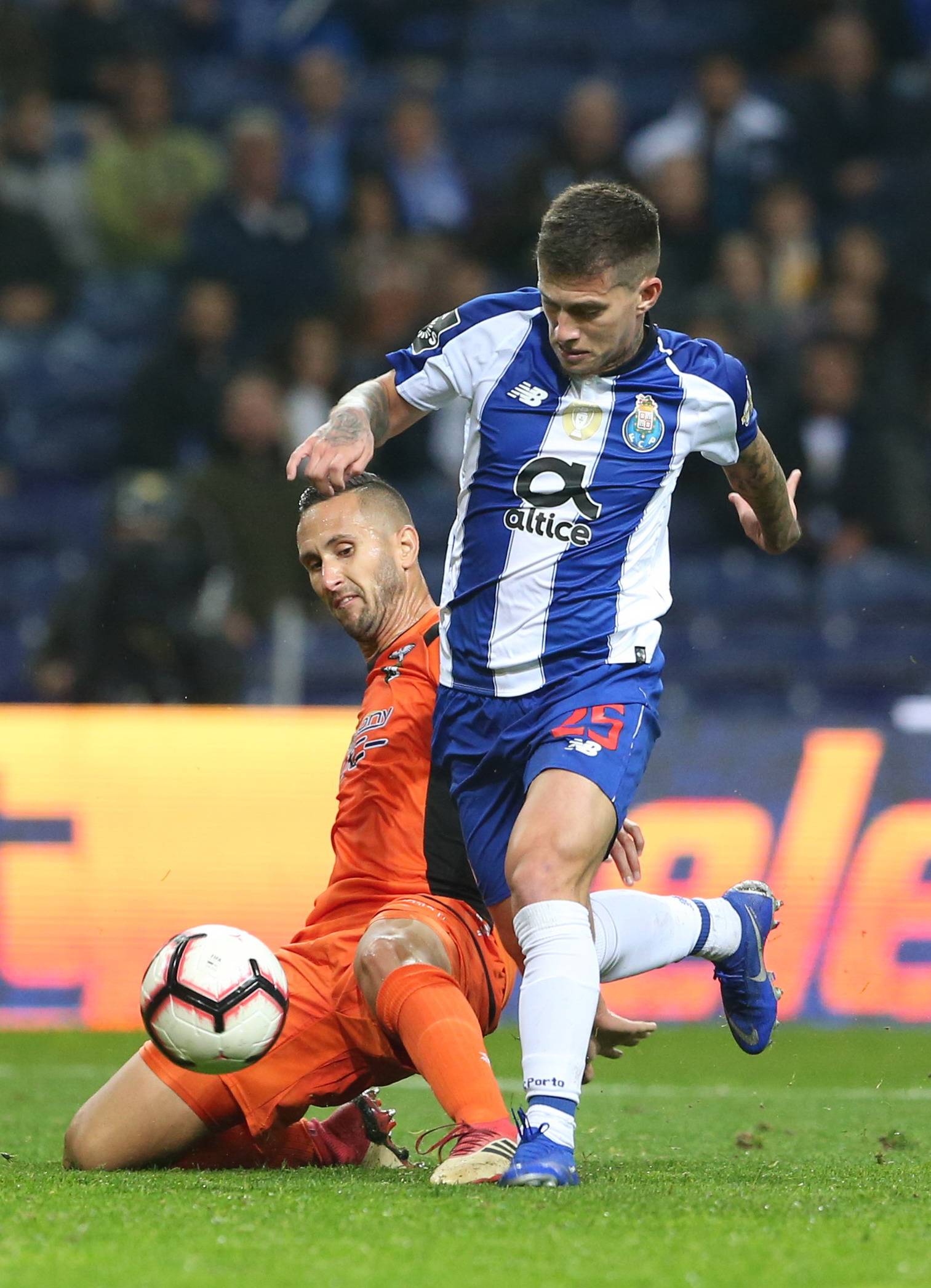 今夜塞维利亚备战葡超；战术微调细节曝光；管理层满意；细节决定成败-英雄联盟