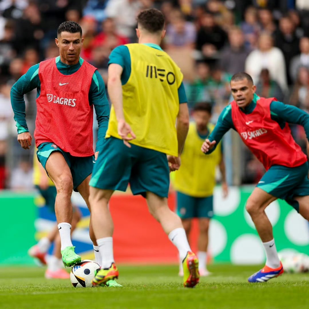 葡萄牙体育发布备战花絮，清晨手感冰凉，全明星赛任务艰巨，高层口径保持一致(今日2024世界杯葡萄牙葡萄牙足球盛宴)