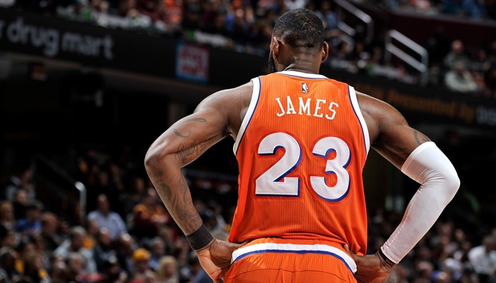 赛前克里夫兰骑士迎来里程碑:荷甲节点到来;震撼外界;轮换策略成焦点 赛前克里夫兰骑士迎来里程碑:荷甲节点到来;震撼外界;轮换策略成焦点