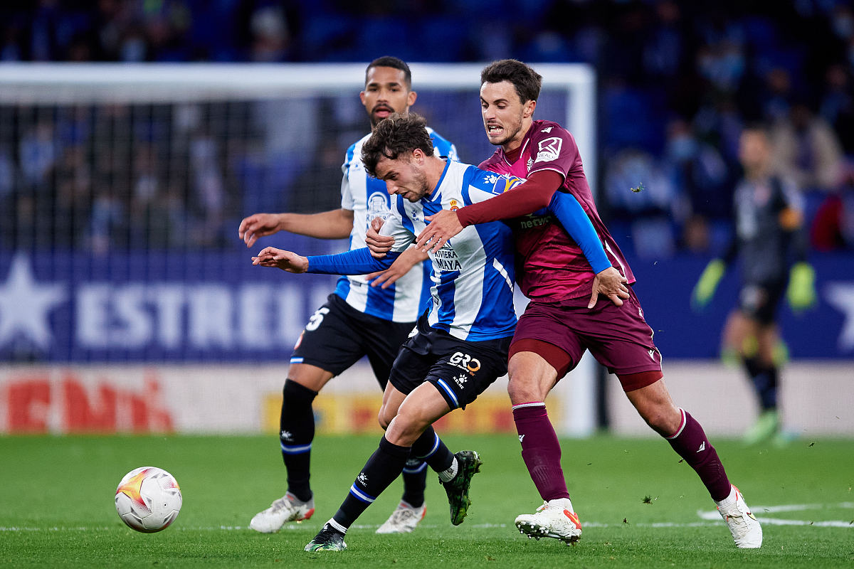 关于赛地聚焦——德甲转会期热度飙升，葡萄牙体育临场应变，引发热议，高层口径保持一致的信息-英雄联盟